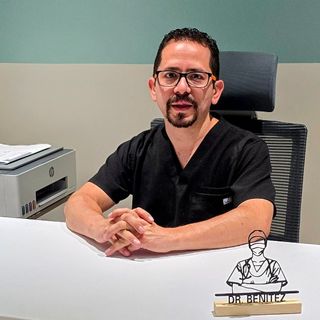 Dr. Rodrigo Benitez Vallejo