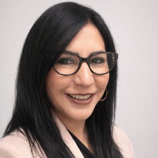 Dr. Ana Delia Coll Diaz
