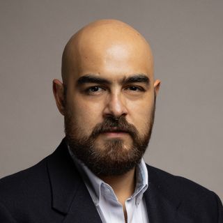 Dr. Nabil Ramírez García