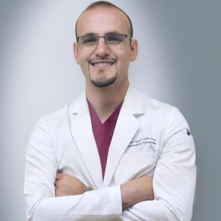 Dr. Marco León Cruz