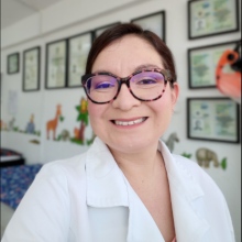 Dr. Araceli Marín Marín