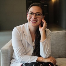 Dr. Jessica Flores Garrido