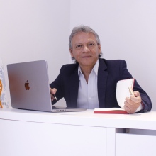 Dr. Alejandro Núñez