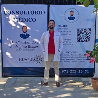 Dr. Christian Axel Rodríguez Robles