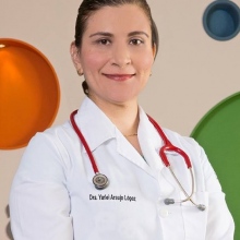 Dr. Yariel Araujo López