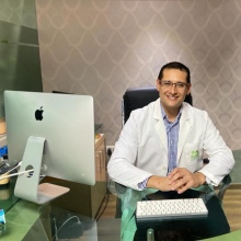 Dr. Carlos Eduardo Samaniego Chávez