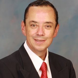 Dr. Alberto Alvarado Garcia