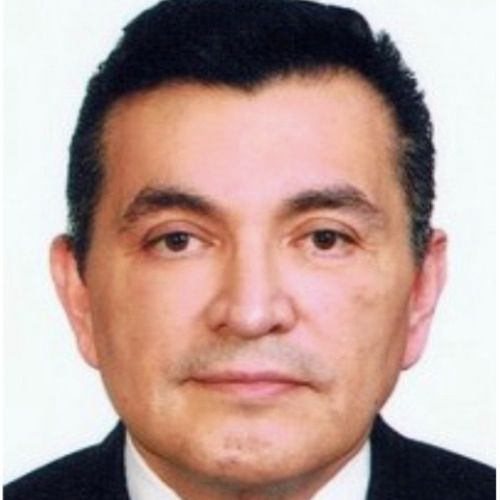 Dr. Fabián Colmeneros Córdova