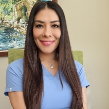 Dr. Adriana Sámano Peñaloza