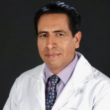 Dr. Carlos Flores Santos