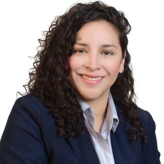 Dr. Edna Jaqueline Subias Juárez