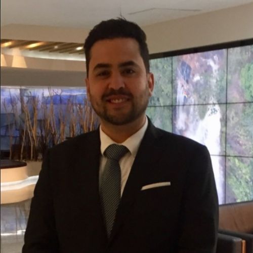 Dr. Miguel Tapia Alanís
