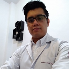Dr. Roberto Landeros Gómez