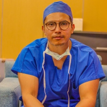 Dr. Kaleb Mondragón