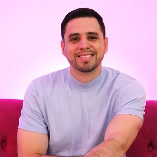 Dr. Alejandro Carvajal