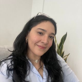 Dr. Jessica Macías