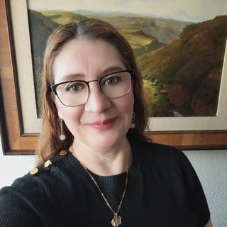 Dr. Fanny Solis Arevalo