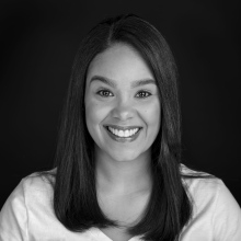 Dr. Adriana Crisostomo