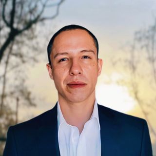 Dr. Gustavo Garduño