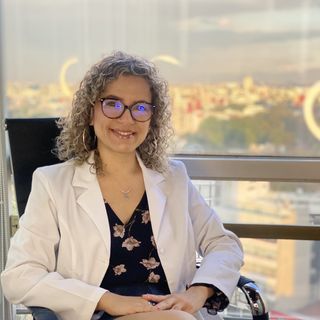 Dr. Camila Garzón