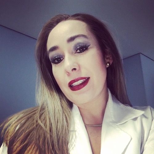 Dr. Abril Del Carmen Isaias Preciado