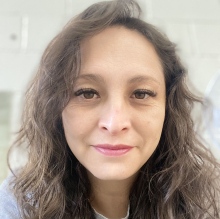 Dr. Lesli Robledo Olivares