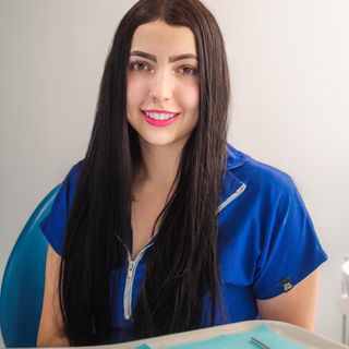 Dr. Andrea Montserrat Castellanos Ramírez