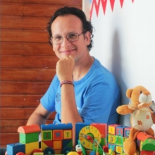 Dr. Valentin Naif Hamsho Domínguez