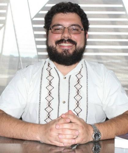 Dr. Ricardo Espinosa Partida