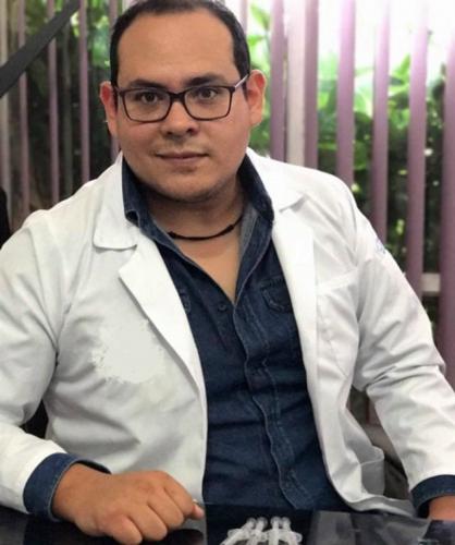 Dr. Carl Emmanuel Pureco Del Río
