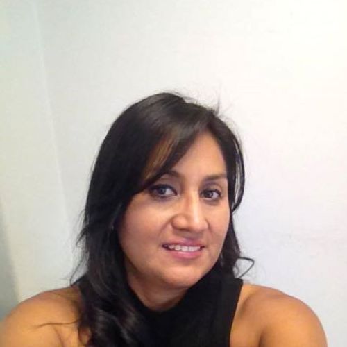 Dr. Erika Valencia Ramírez