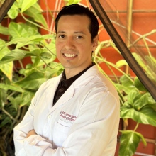 Dr. Erik Fernando González Martínez