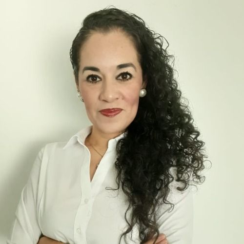 Dr. Adriana Mora Pedraza