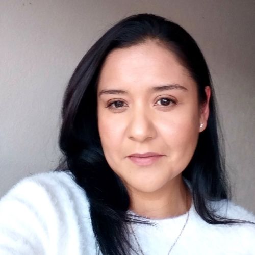 Dr. Adriana Covarrubias C.