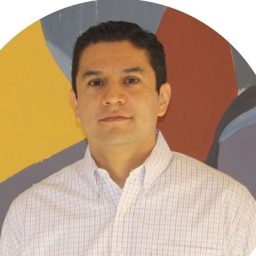 Dr. Rey David Pineda Gudiño