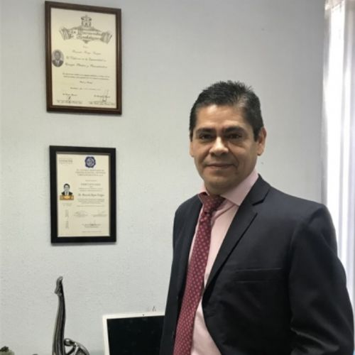 Dr. Ricardo Reyes Vargas