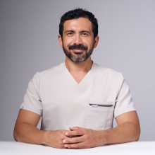 Dr. Roberto Peraza Mc Liberty