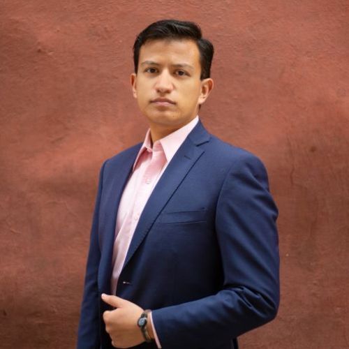 Dr. Elías Arroyos Aguilar