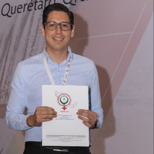 Dr. Esteban Fernando Crespo Zhindon