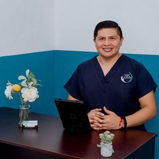 Dr. Jose Roman Flores Puc