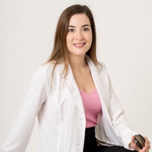 Dr. Andrea Venegas Andrade