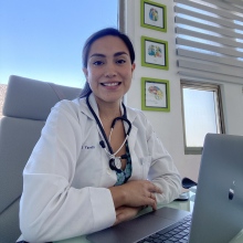 Dr. Yareth Arias