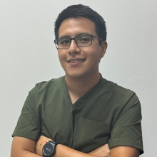 Dr. Luis Bravo