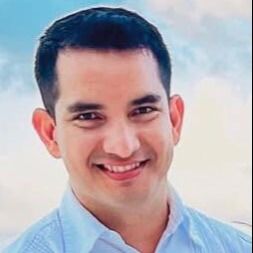 Dr. Abraham Vallejo Santana