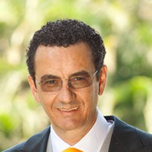 Dr. Carlos Zabal Cerdeira
