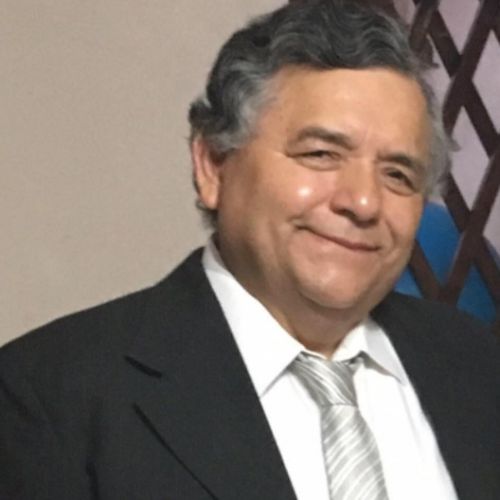 Dr. Alvaro Fernández Solís