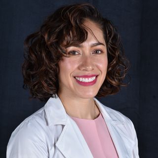 Dr. Sandra Olivares