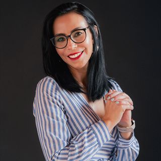 Dr. Elizabeth Richard Angulo