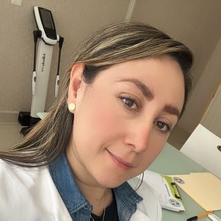 Dr. Alejandra Calderon
