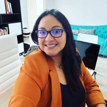 Dr. Nadia Flores